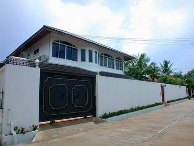 pic Detached 2 Storey Villa