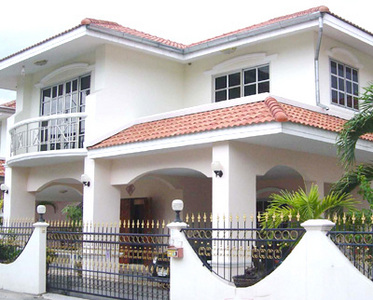 pic 3 Bedrooms, 3 Bathrooms