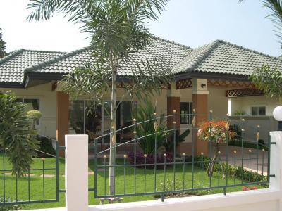 pic Live in- single storey splendour!