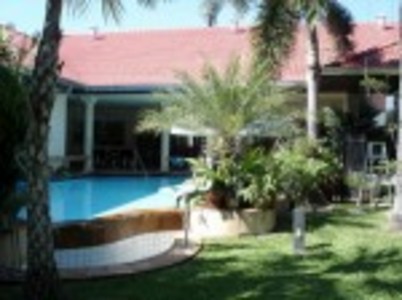 pic Very wellpriced spacious luxury bungalow