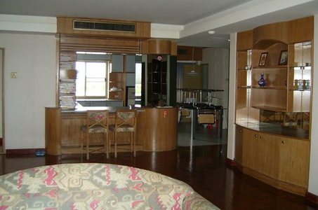 pic Stunning seventh floor condo