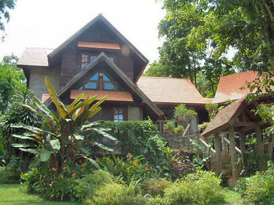pic Located in Maeram Cottage Home