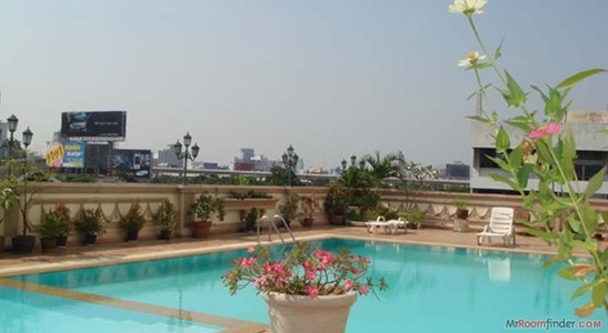 pic Large Economy Condo