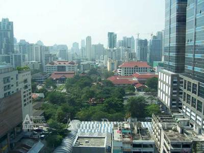 pic Located in prime area Sukhumvit 21