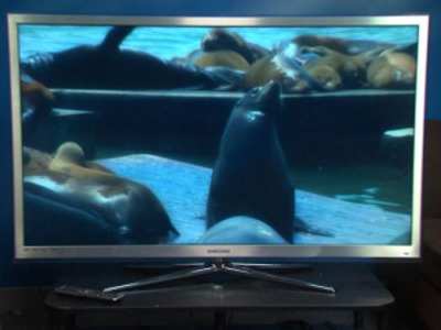 pic FOR SELL Samsung - UN55C8000 - 55" LED-b