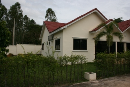 pic For Sale: Lake view resort