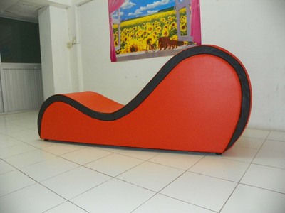 pic tantra love chair