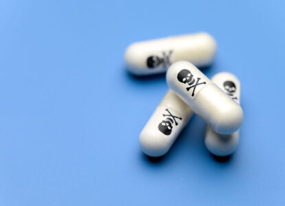 pic Suicide aids(Cyanide and nembutal)